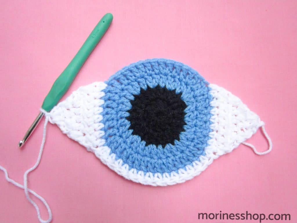 crochet eye applique pattern