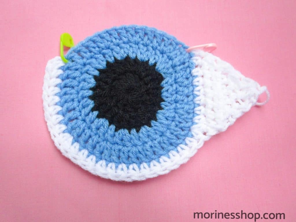 crochet eye applique pattern