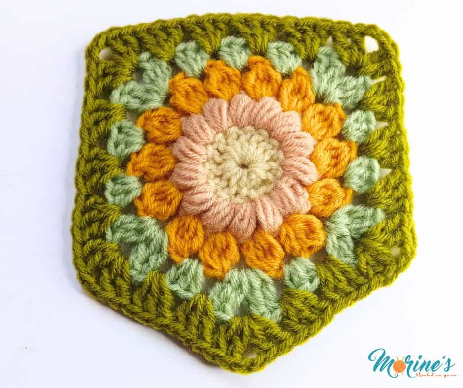 Make a patch pocket with this simple Sunflower Crochet Pocket pattern to spruce up your garments, as an accessory or even to hide stains!